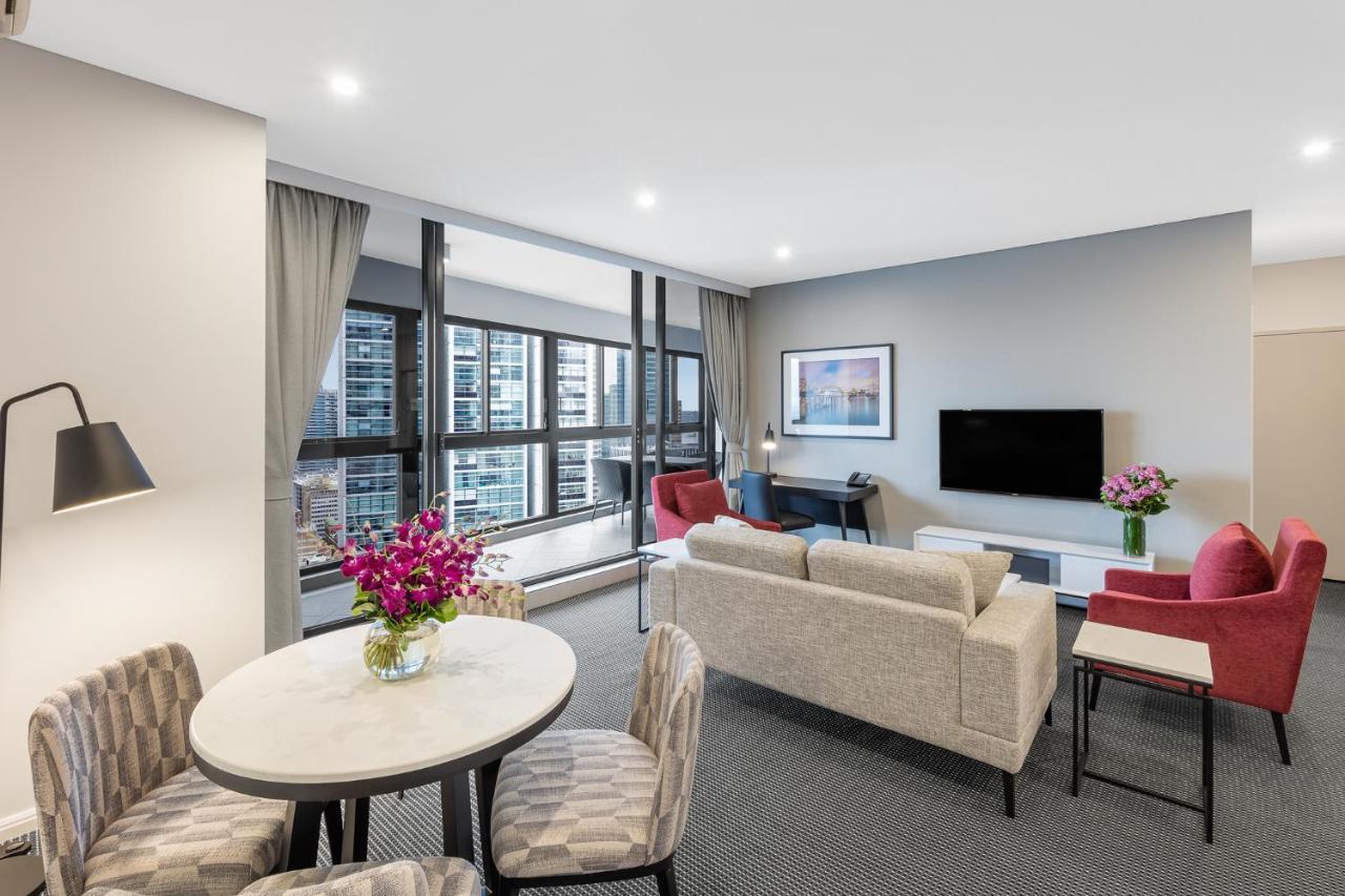 Hotel Meriton Kent Street, 5*
