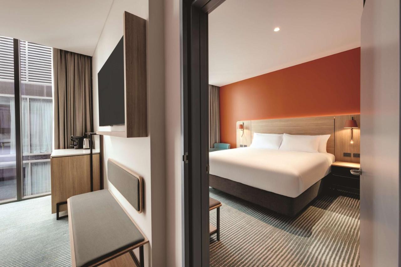 Travelodge Hurstville 3*