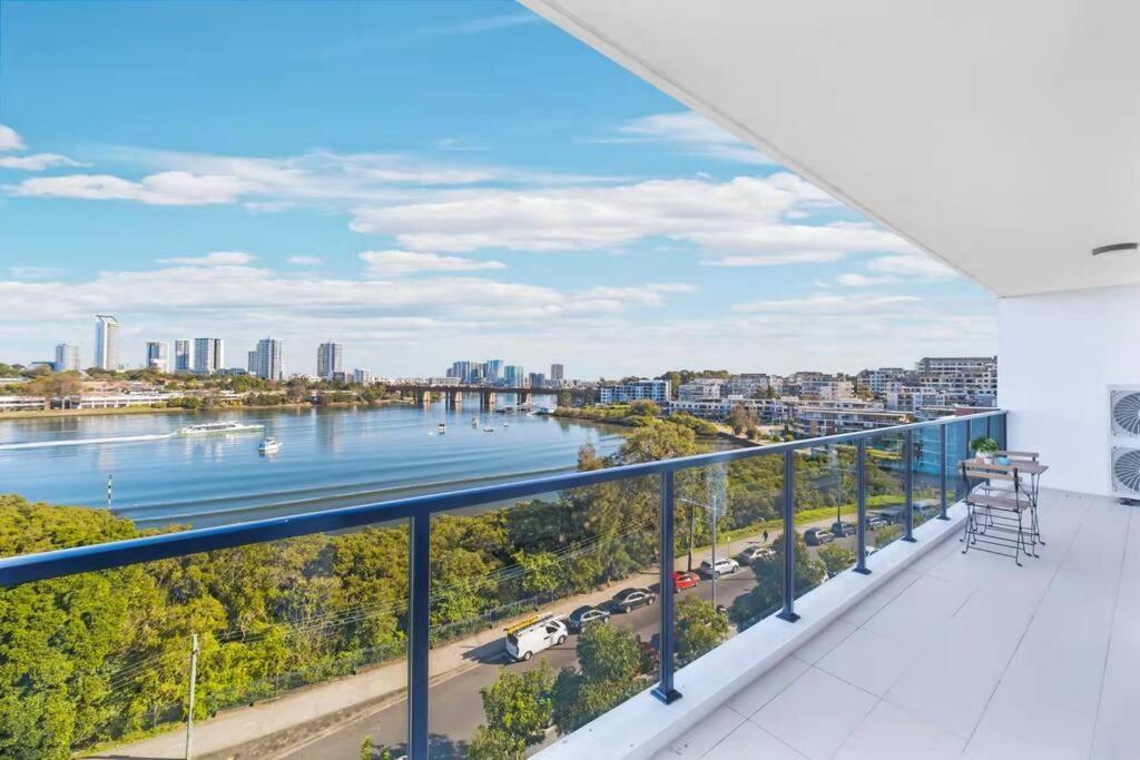 Water View 3 Bedroom Holiday With Free Park * Sydney