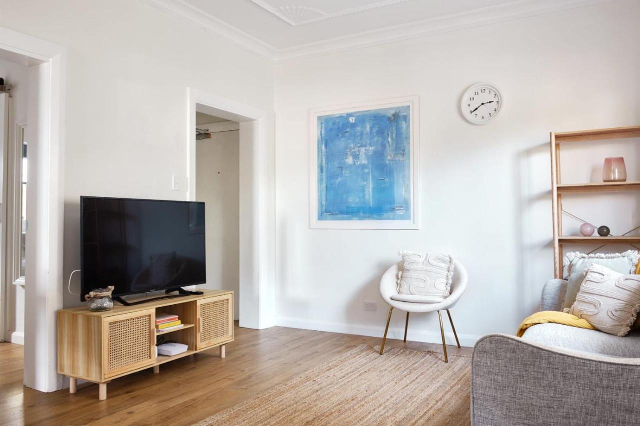 Manly Cosy Retreat - Short Walk To Apartment *