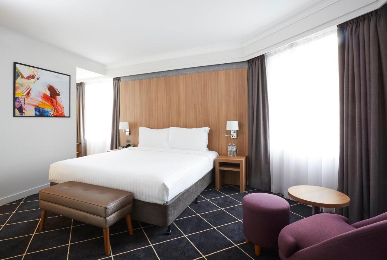 Hotel Furama Darling Harbour Sydney