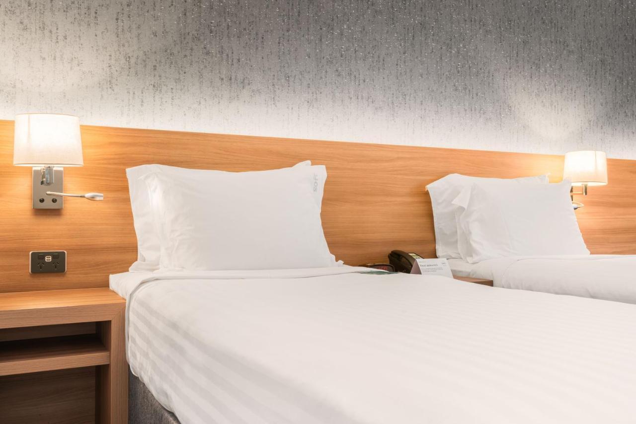 Furama Darling Harbour Hotel 4*