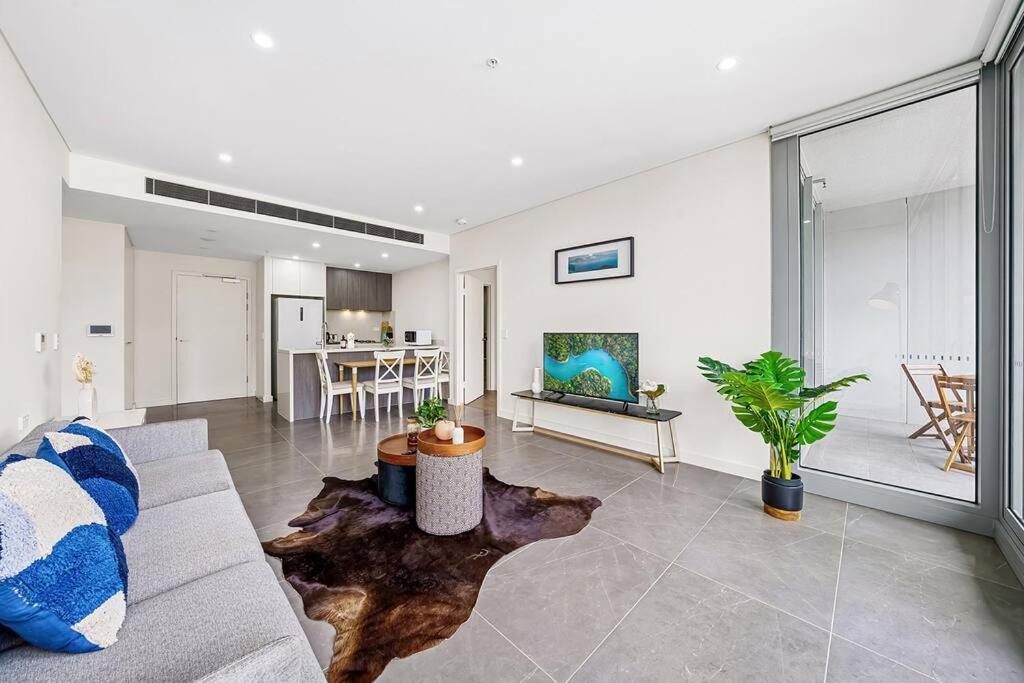 Apartment Commodious 2 Bedroom Apt In Op Sydney