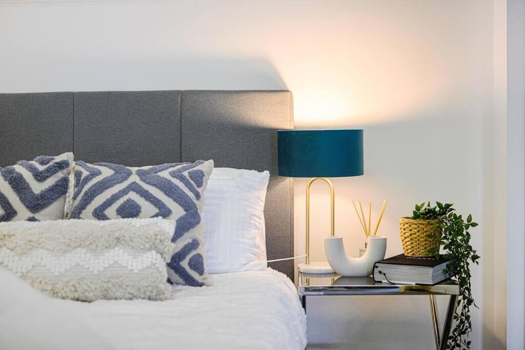 Parramatta Comfy- 2bd-free Parking -netflix-westfield Apartment Sydney