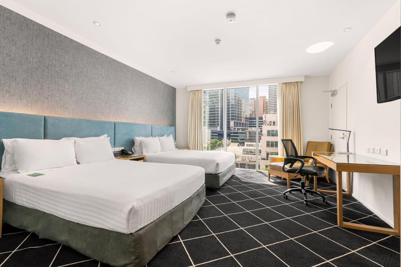 Furama Darling Harbour 4*