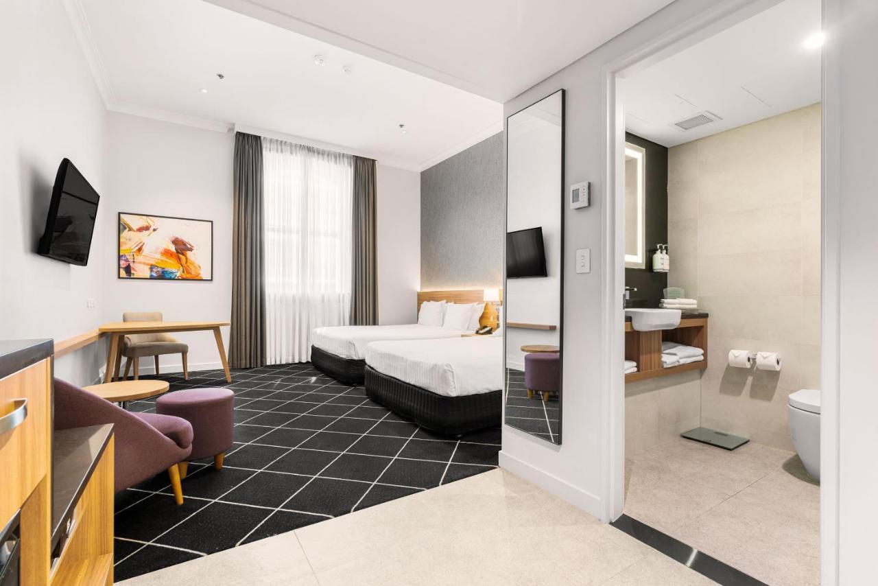 Furama Darling Harbour Hotel 4*