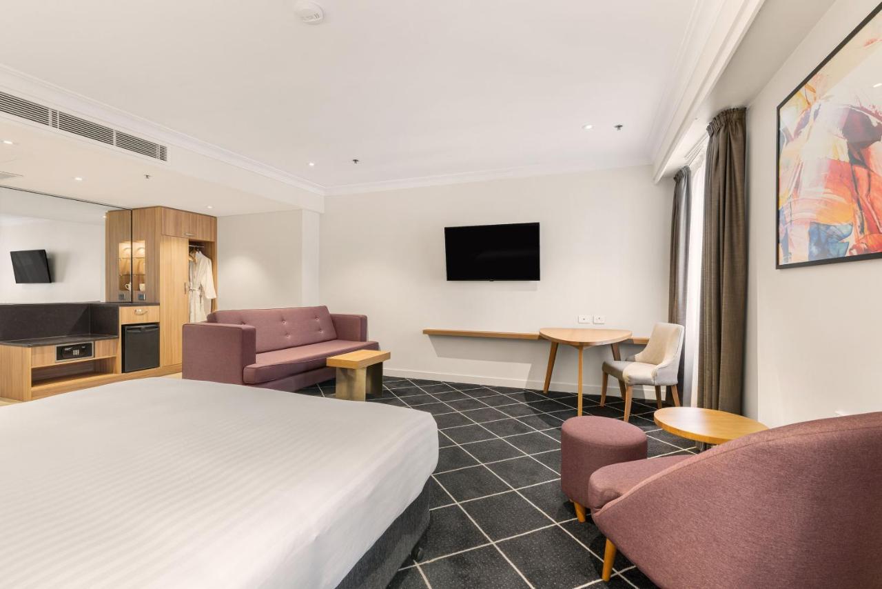 Furama Darling Harbour Hotel 4*