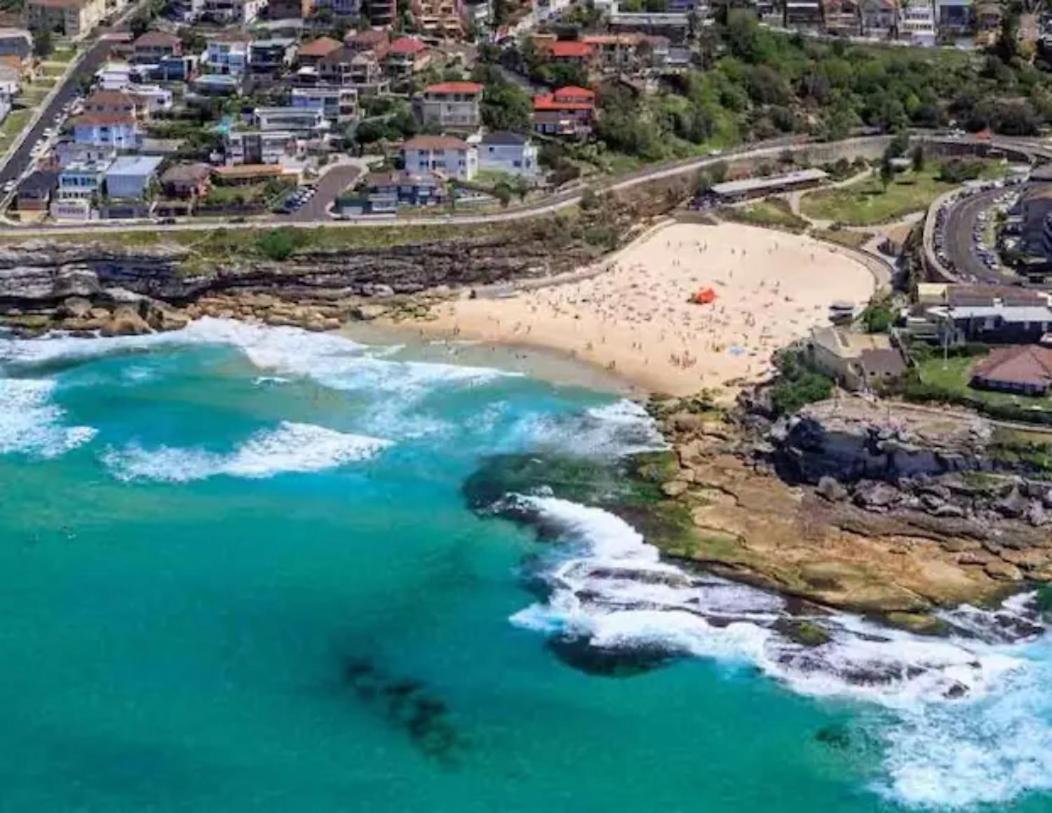 Tamarama Oceanfront - View In