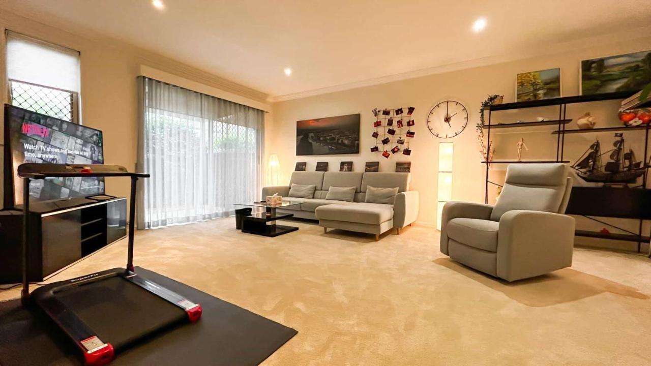 Modern 3bd Townhouse In Marsfield Holiday home *