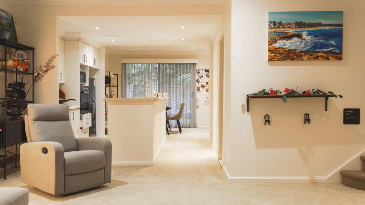 Modern 3bd Townhouse In Marsfield Holiday home Sydney