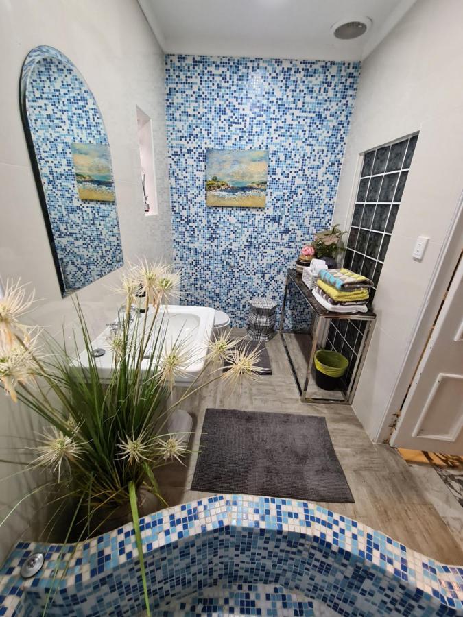 Bamboo House, Close To The & Airport & Train Station And Brighton Le Sands Holiday home