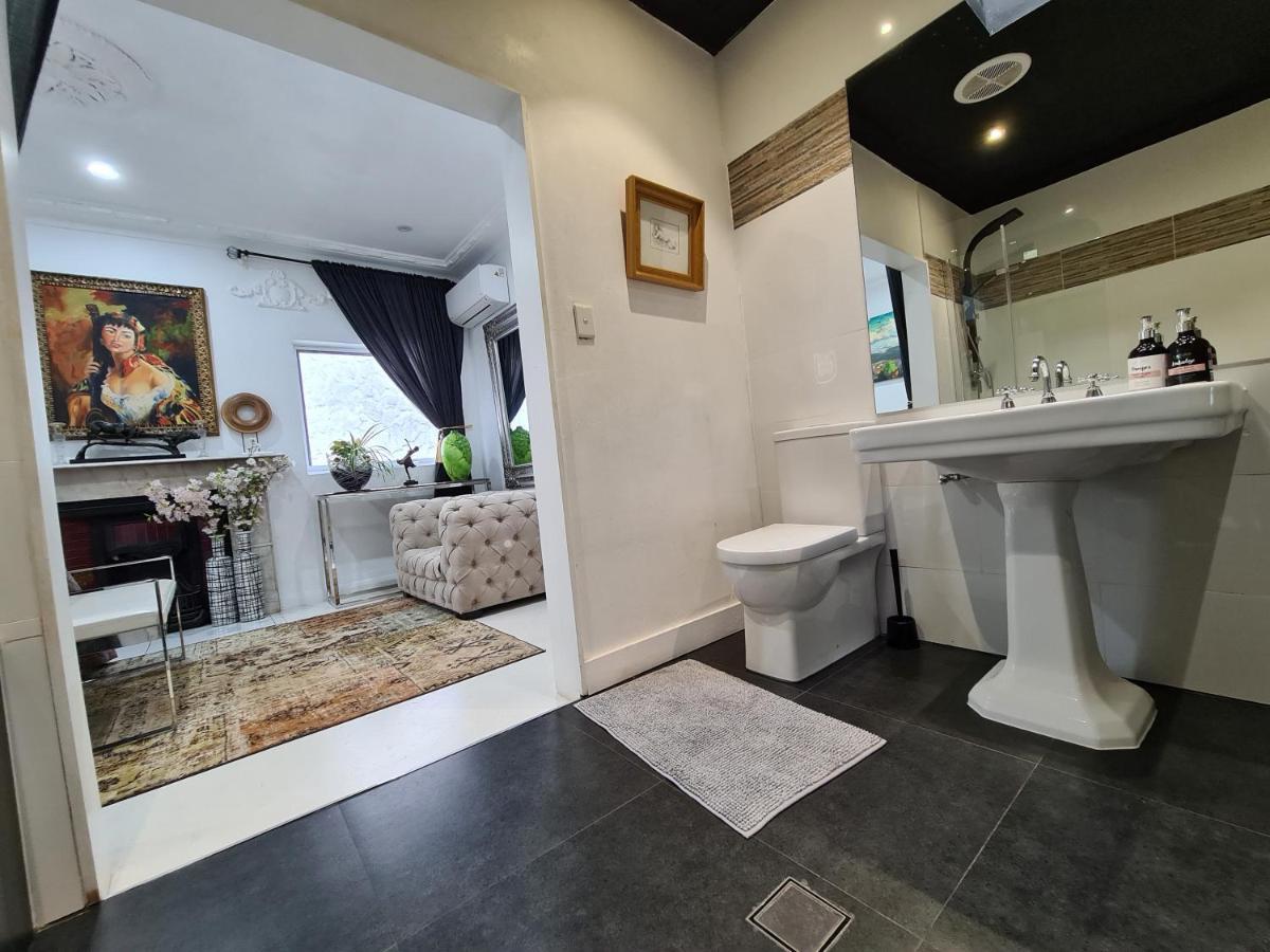 Bamboo House, Close To The & Airport & Train Station And Brighton Le Sands