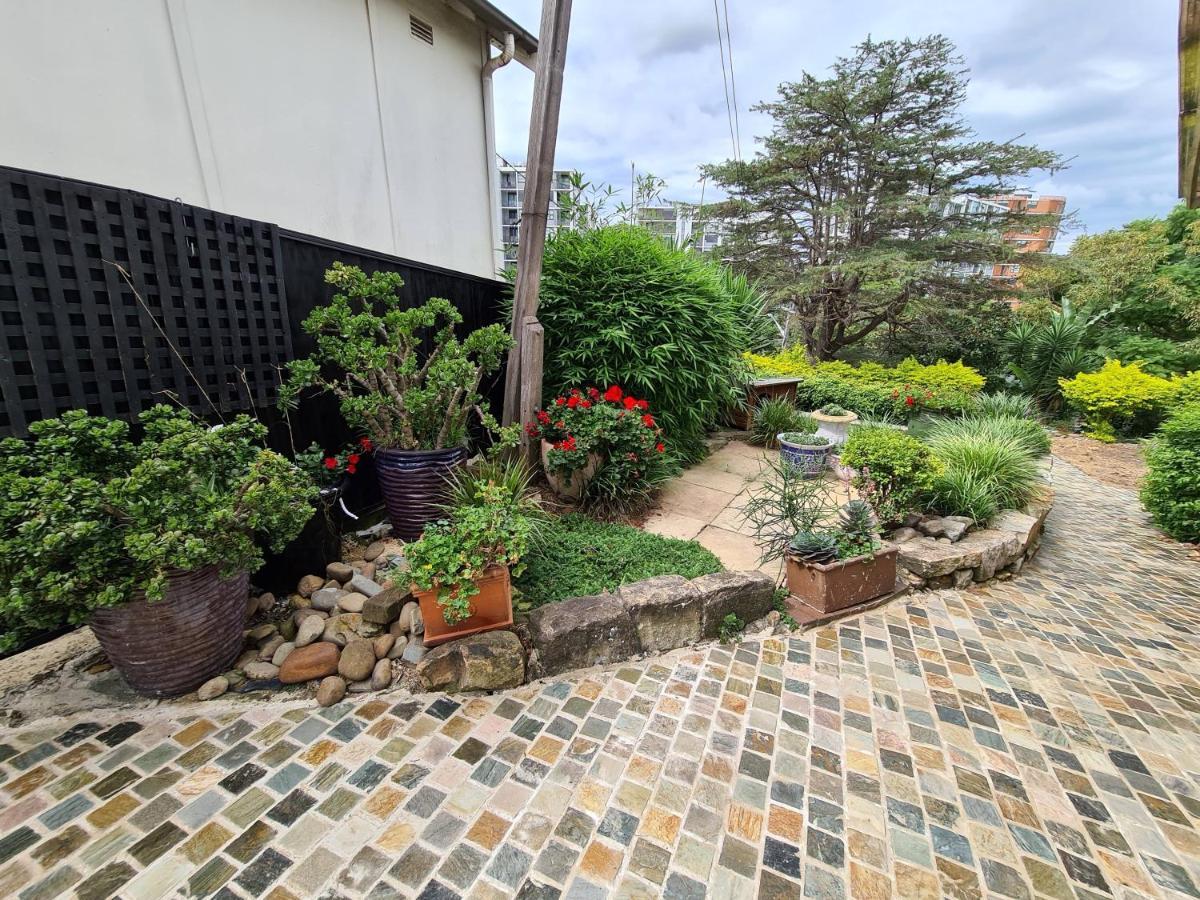 Bamboo House, Close To The & Airport & Train Station And Brighton Le Sands Holiday home *