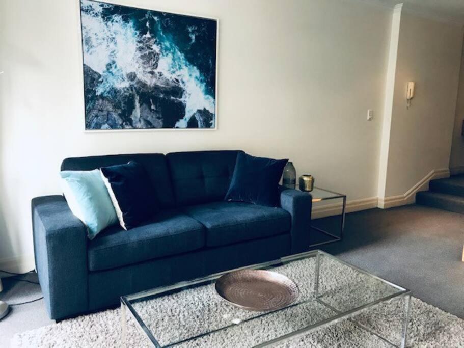 Fantastic Location - In Cbd Bon02617 Sydney