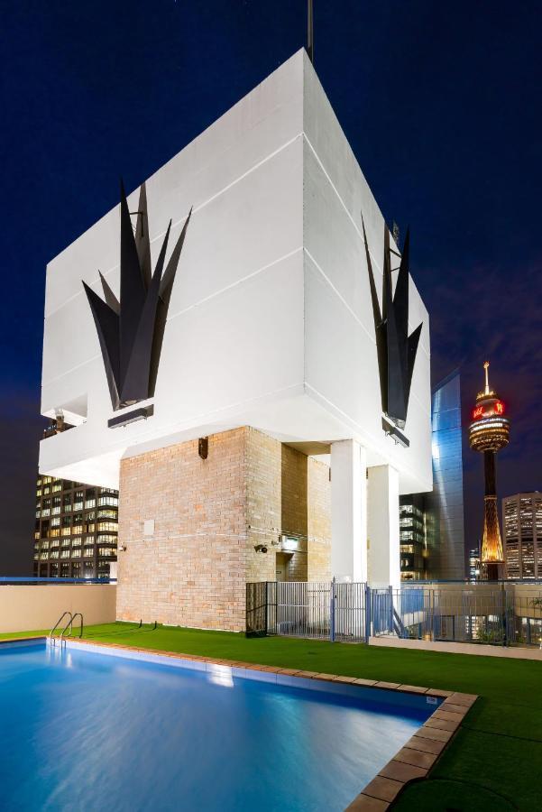 Park Regis Centre Hotel 3*