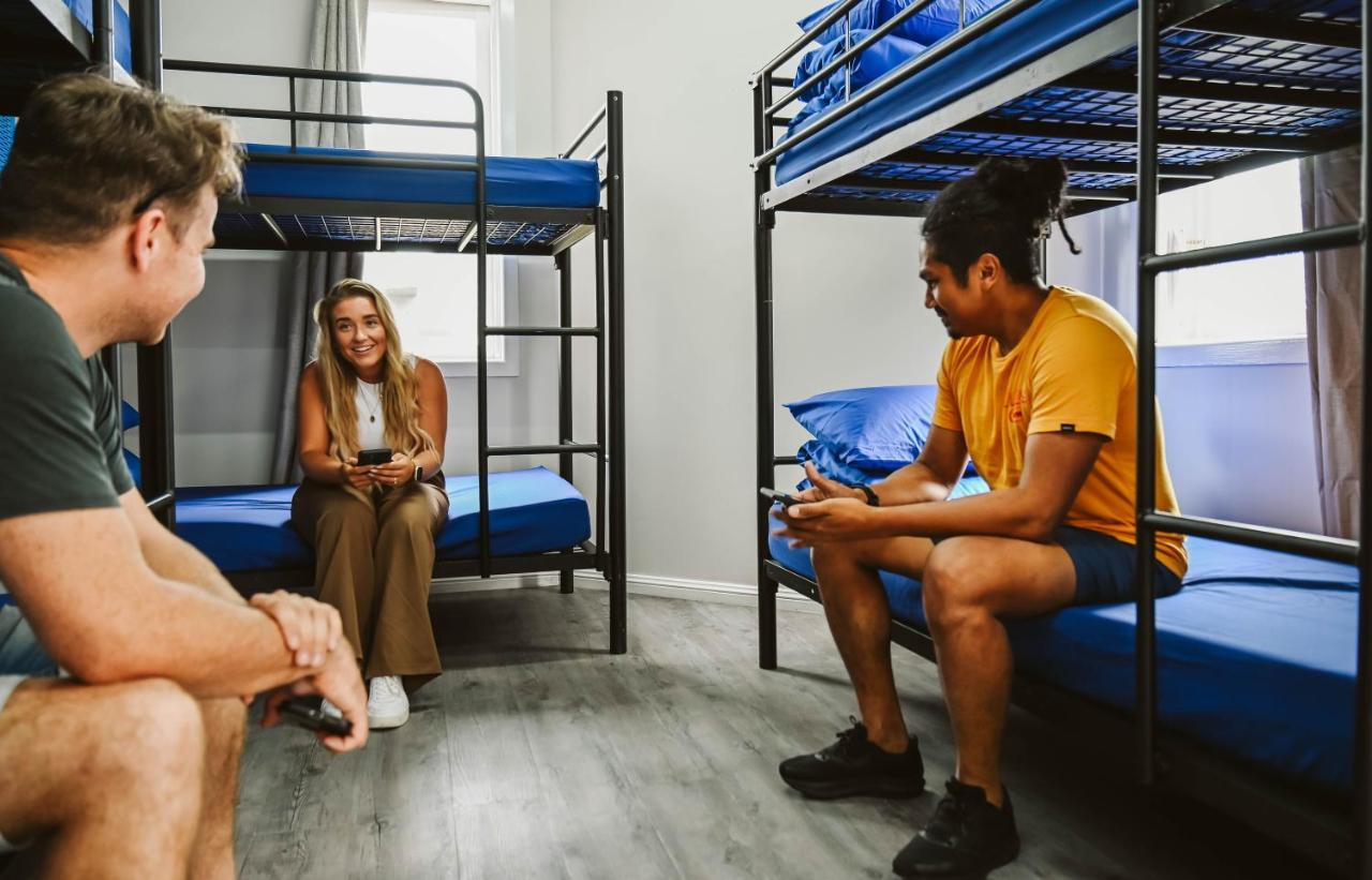 Nate's Place Backpackers