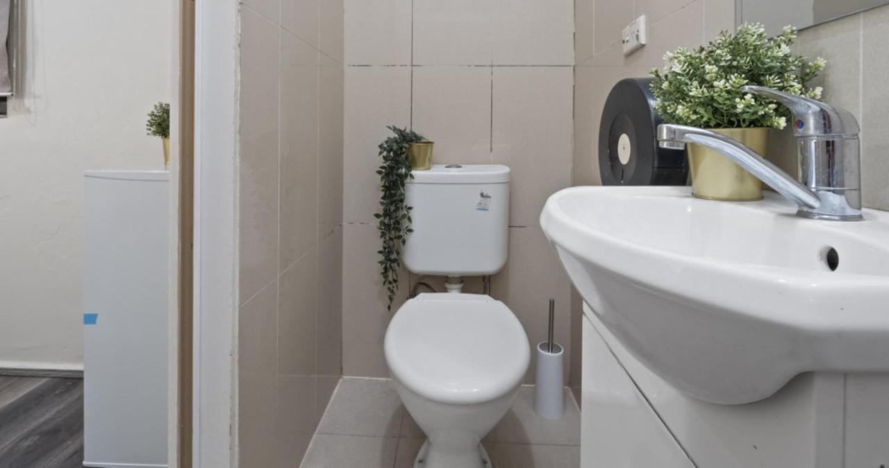 Apartment 64 Sydney