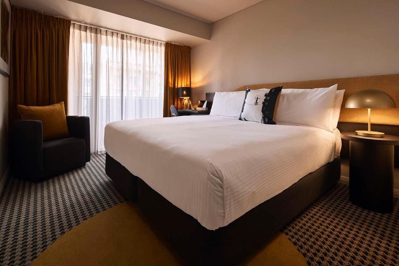 The Capitol 4*