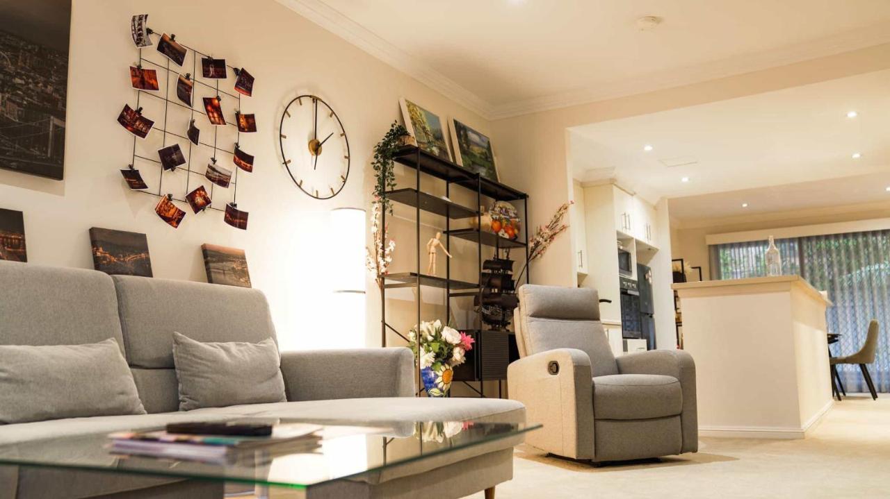 Modern 3bd Townhouse In Marsfield Sydney