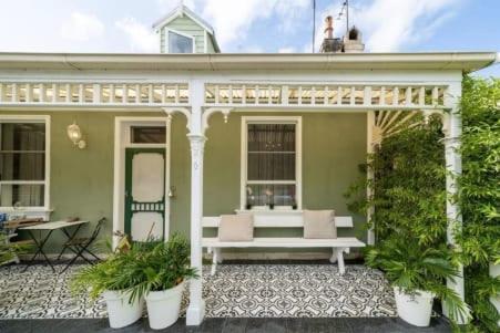 Holiday home The East-redfern Mansion On Chelsea *