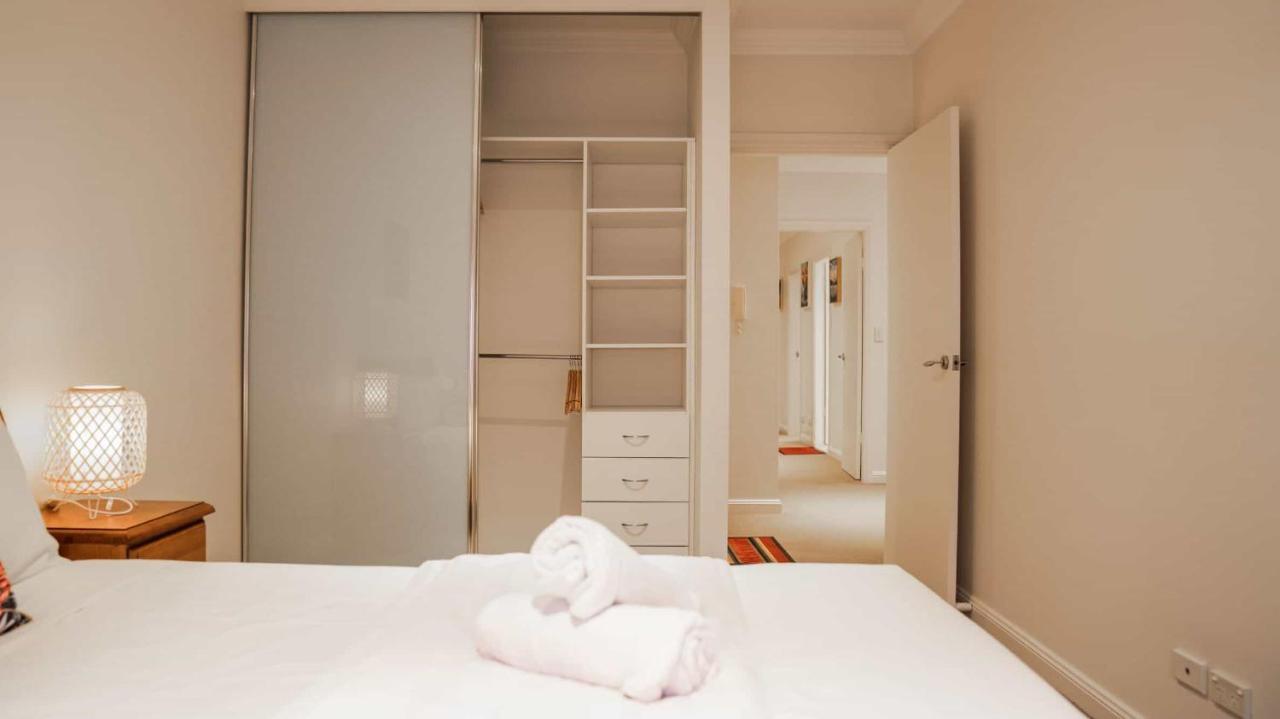 Modern 3bd Townhouse In Marsfield Holiday home *