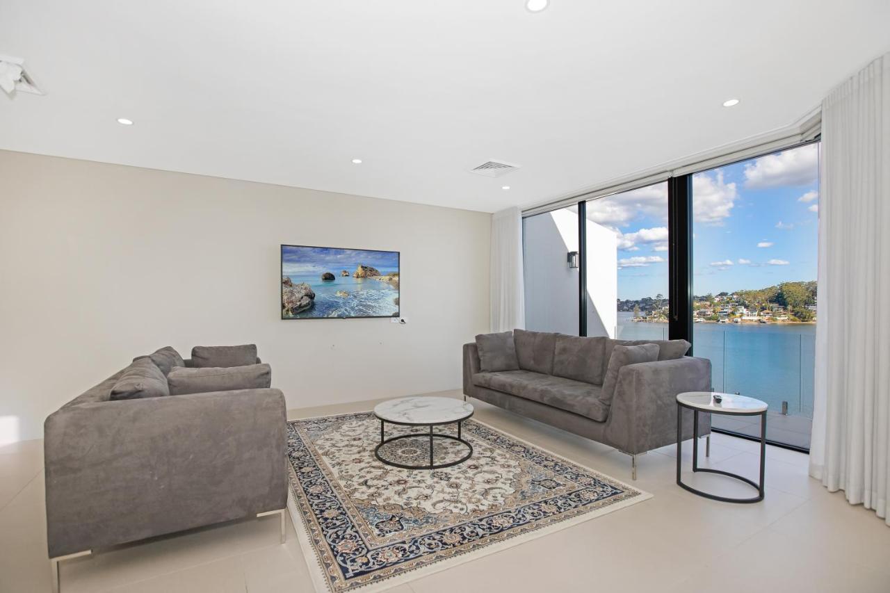 Luxury Waterfront @ Kyle Bay 3 Bedroom Duplex * Sydney