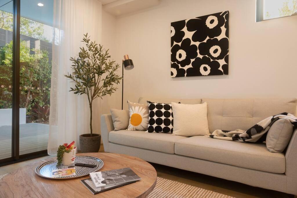 Le Soleil The Sun-inspired Luxury Apartment *