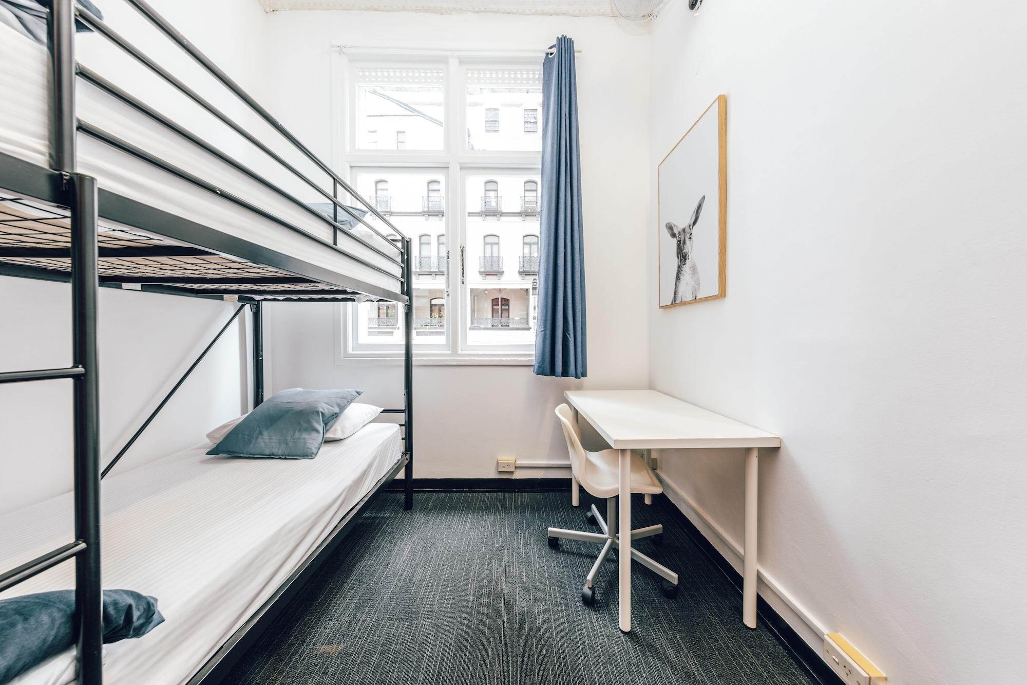 Maze Backpackers - * Sydney