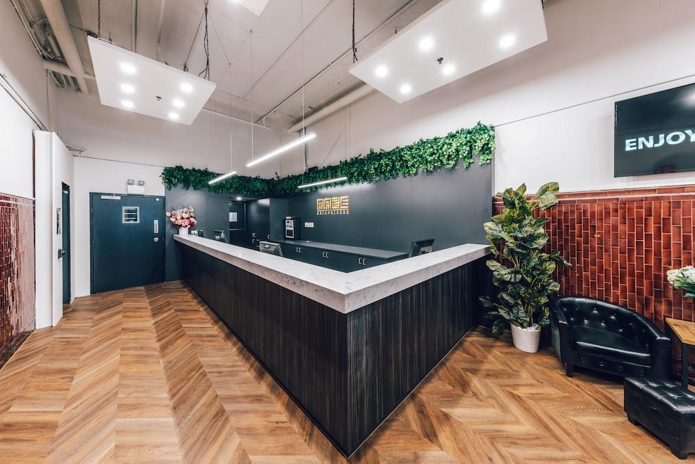 Maze Backpackers -