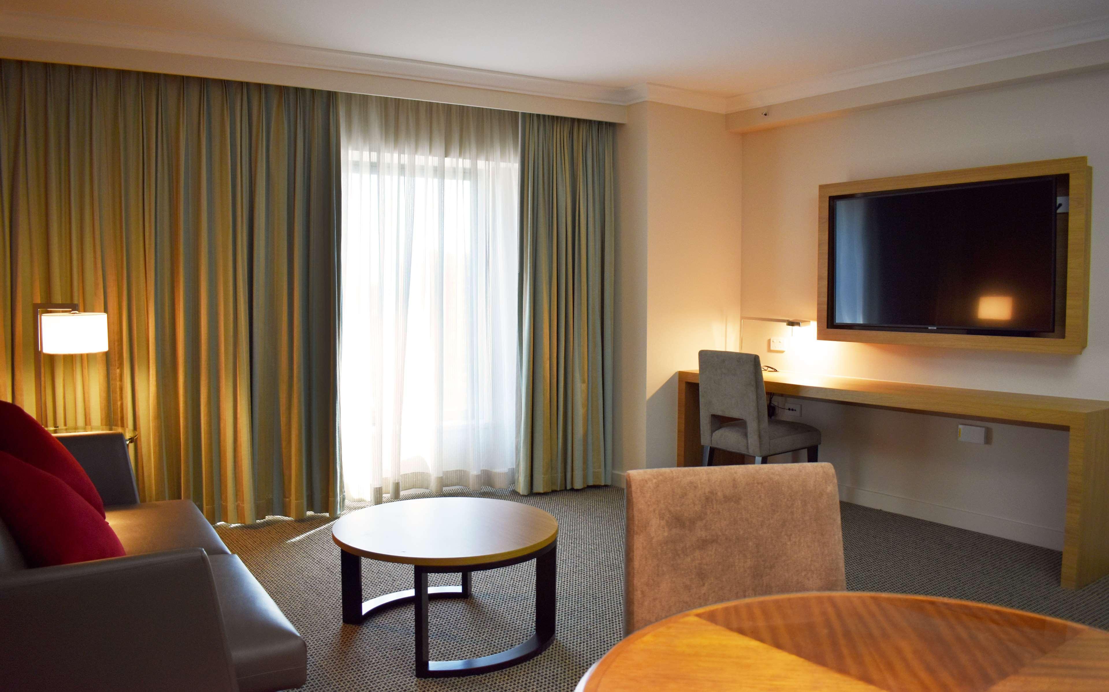 Hotel Stamford Plaza Airport & Conference Centre 5*