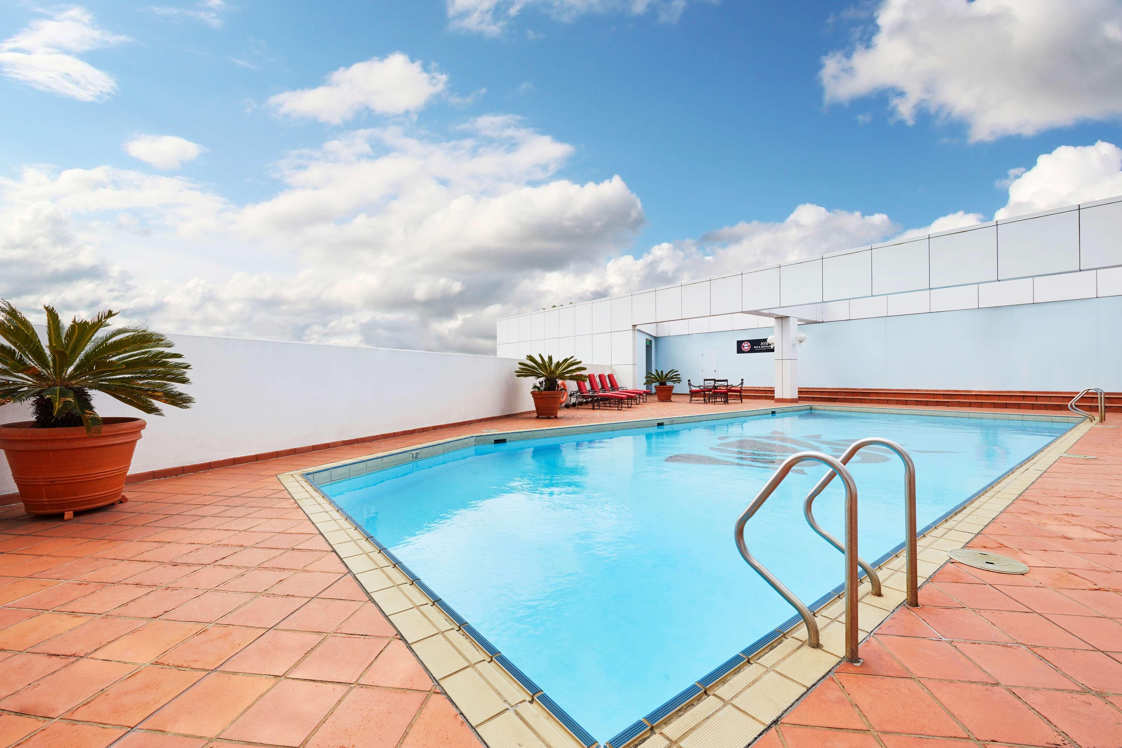 Stamford Plaza Airport & Conference Centre Hotel