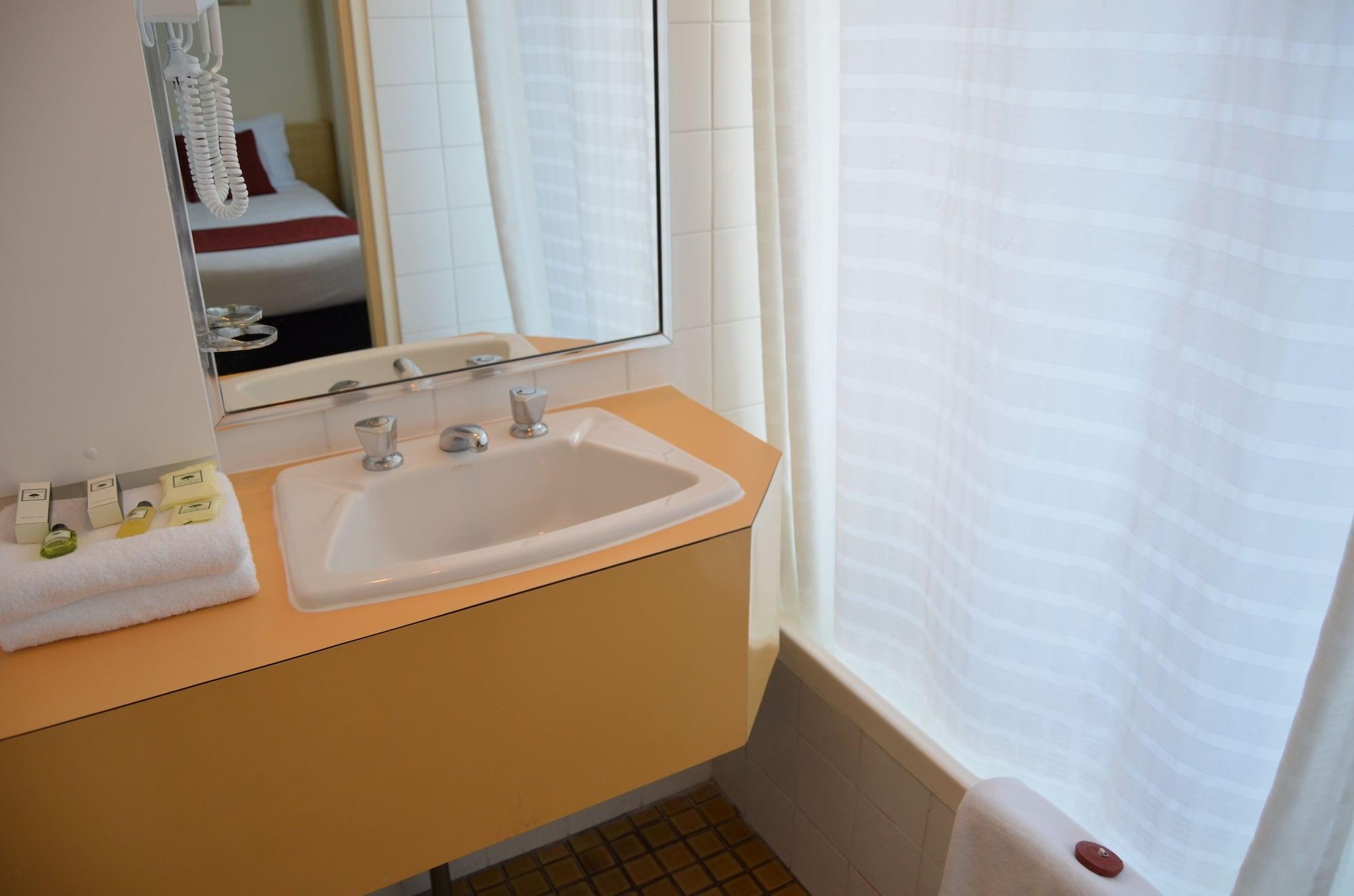 Devere 3* Sydney