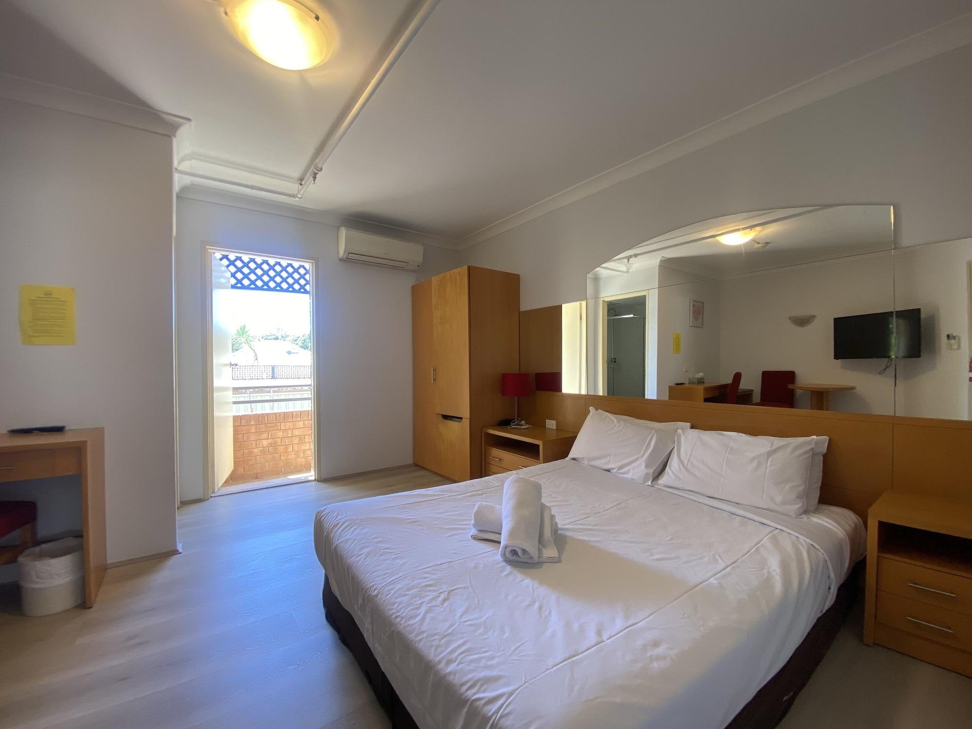 Garden Hotel 3*