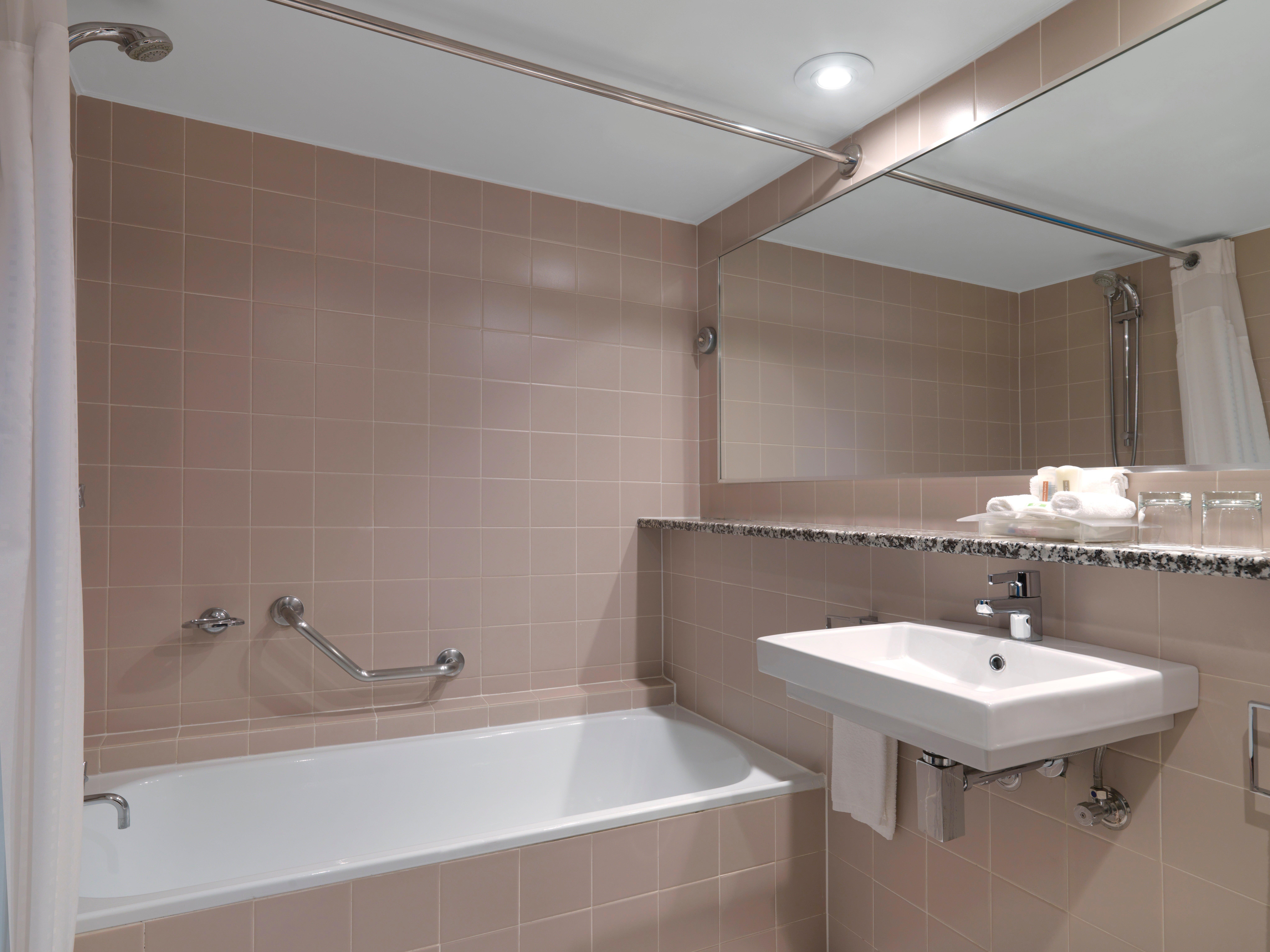 Hotel Crowne Plaza Airport By Ihg 4*