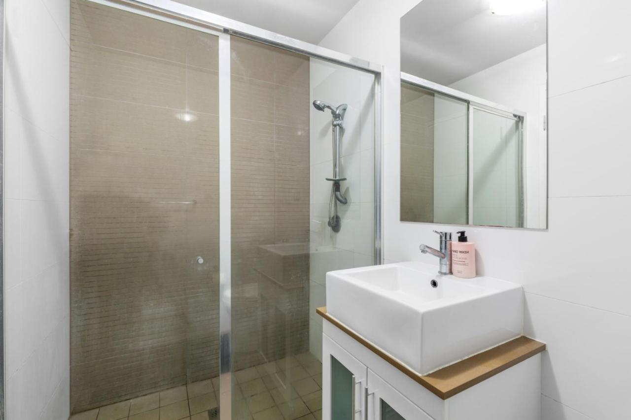 Central Apartment *