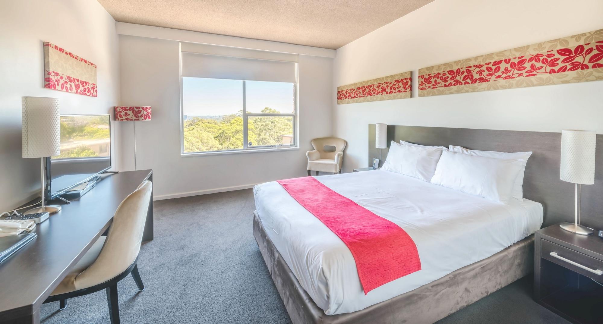 Royal Pacific 4* Sydney
