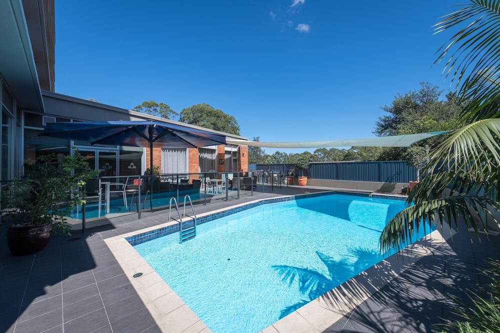 Royal Pacific 4* Sydney
