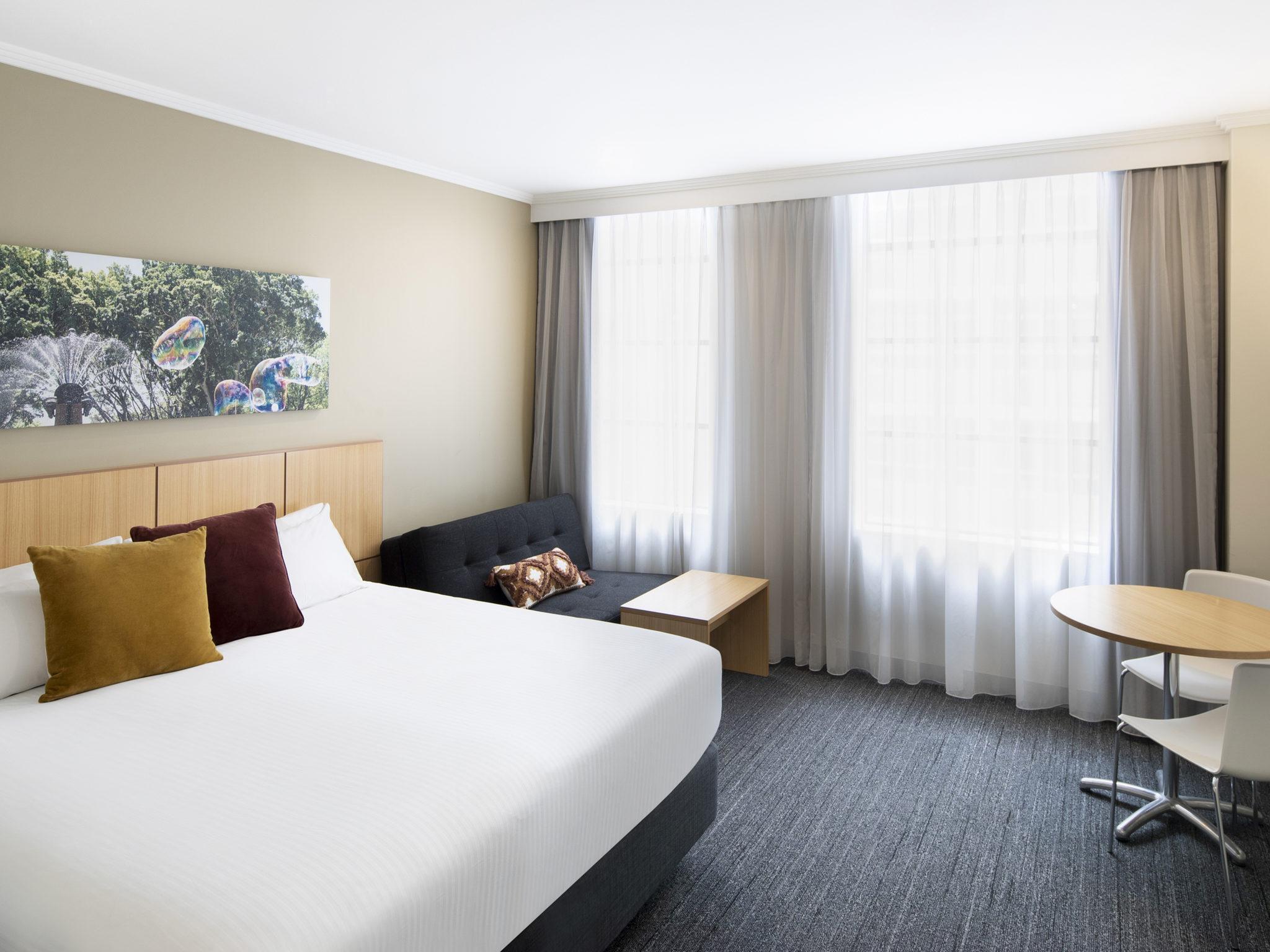 Hotel Mercure Martin Place 4*
