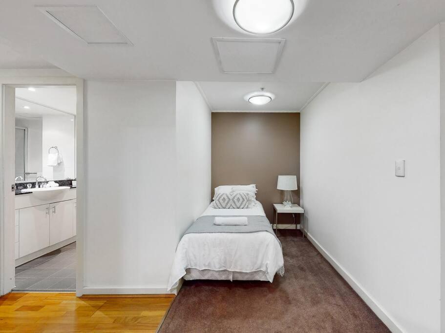 Atch9 - St Leonards Atchison St Apartment *