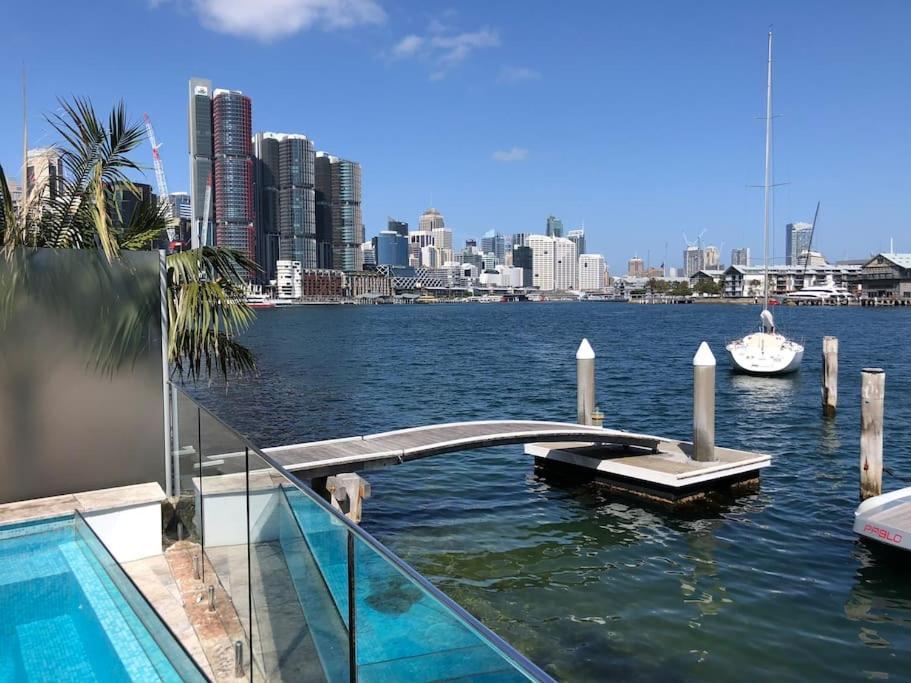 Harbourfront Oasis With Pool, Steps To Vivid And Iconic Sydney Views Holiday home Sydney