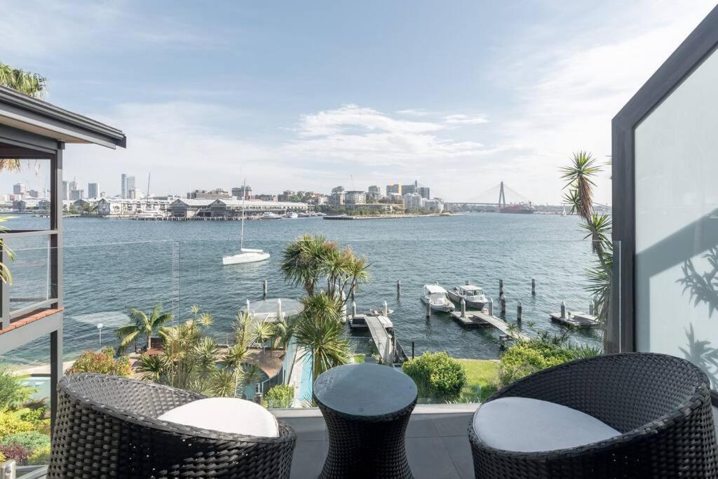 Harbourfront Oasis With Pool, Steps To Vivid And Iconic Sydney Views