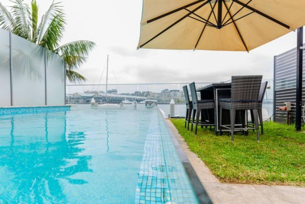 Harbourfront Oasis With Pool, Steps To Vivid And Iconic Sydney Views * Sydney