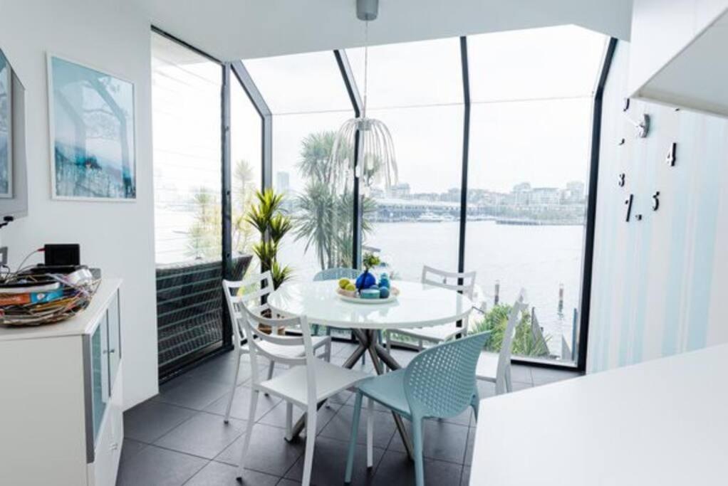 Harbourfront Oasis With Pool, Steps To Vivid And Iconic Sydney Views *