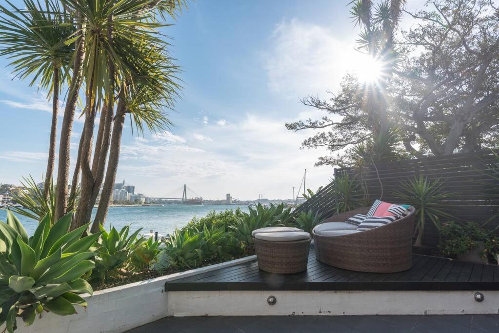Holiday home Harbourfront Oasis With Pool, Steps To Vivid And Iconic Sydney Views *