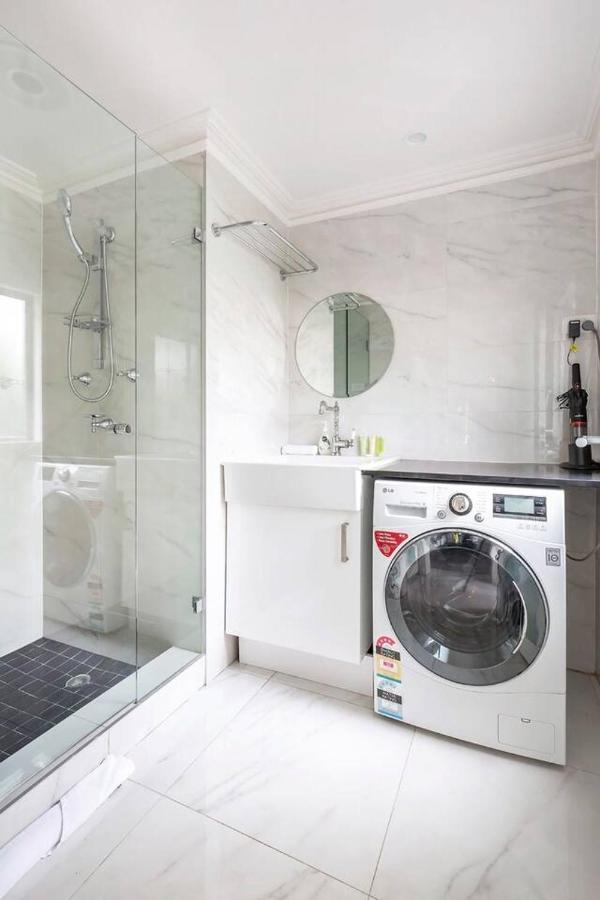 Refined Paddington Corner Terrace With Parking Holiday home Sydney