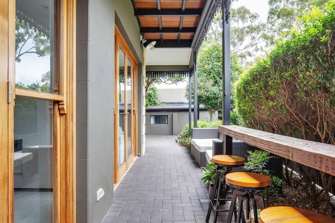 Refined Paddington Corner Terrace With Parking *