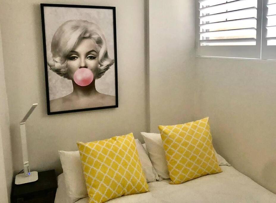 Lovely Refurbished 1 Bed Near Marina + Parking Sydney