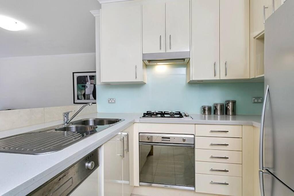 Herb1-Tastefully Furnished & Designed St Leonards Sydney