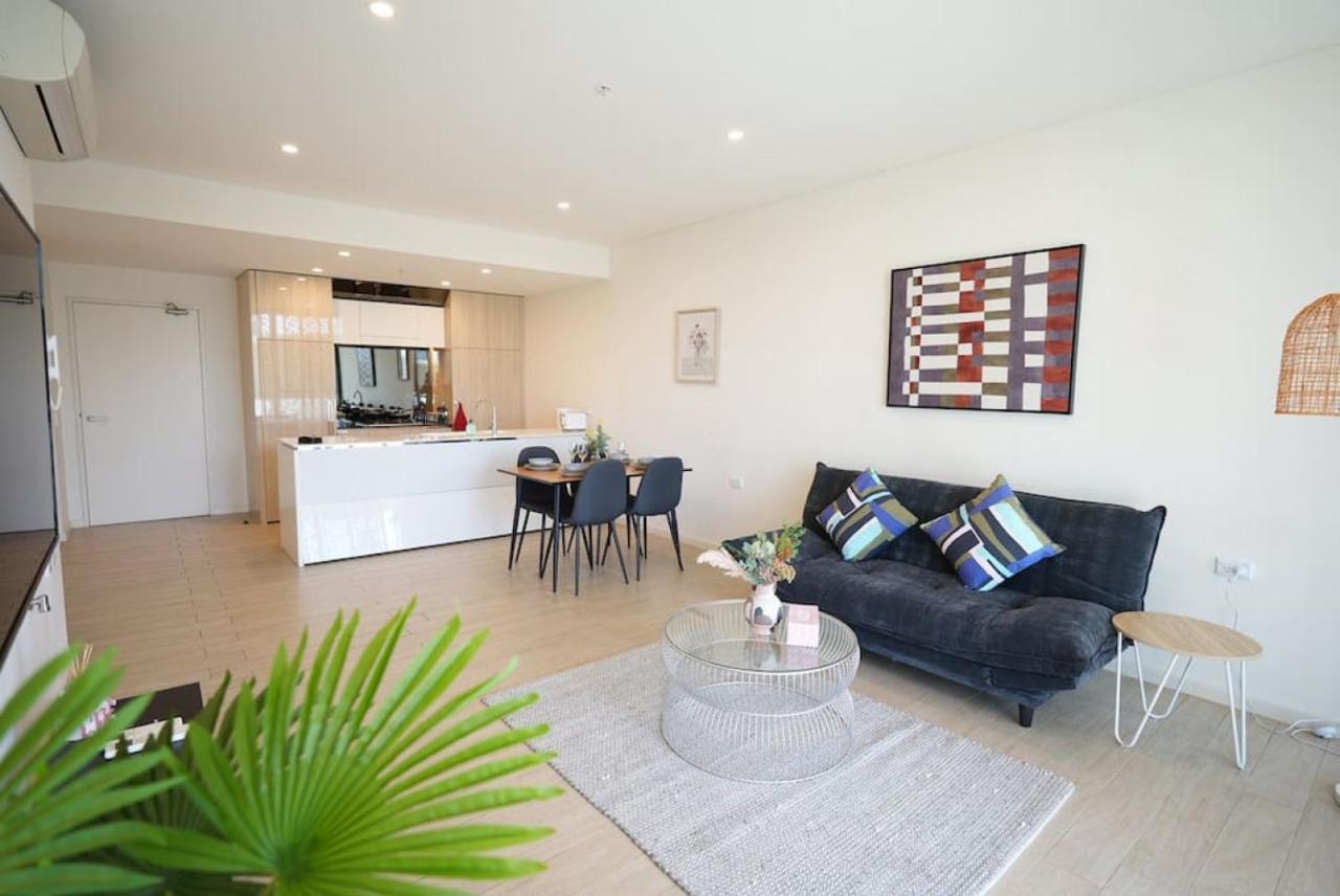 Stunning 2 Bedroom Apt In Wentworth Point * Sydney