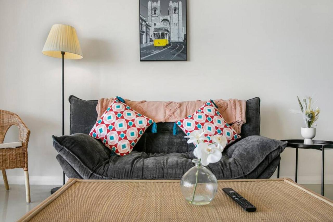 Spacious 2 Beds Apt Near Airport * Sydney